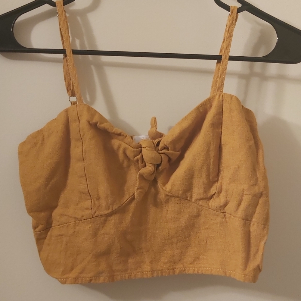 🤯 2/$15 Revamped Mustard Crop Top Size Extra Small (XS)+